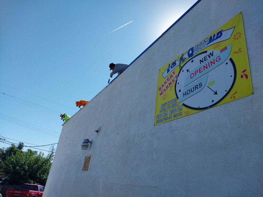 Trabajos de pintura en fachada comercial